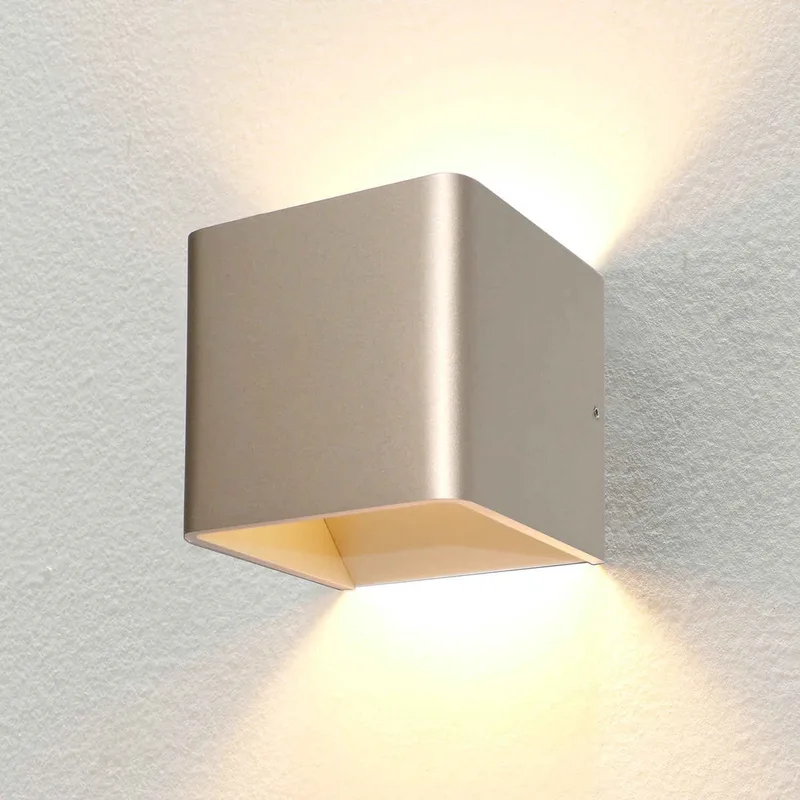 Moderne LED Wandlamp Skera 1 Lichtpunt Rond Aluminium Woonkamer Gang/Hal Keuken Dimbaar von Artdelight in Champagne – Produktfoto