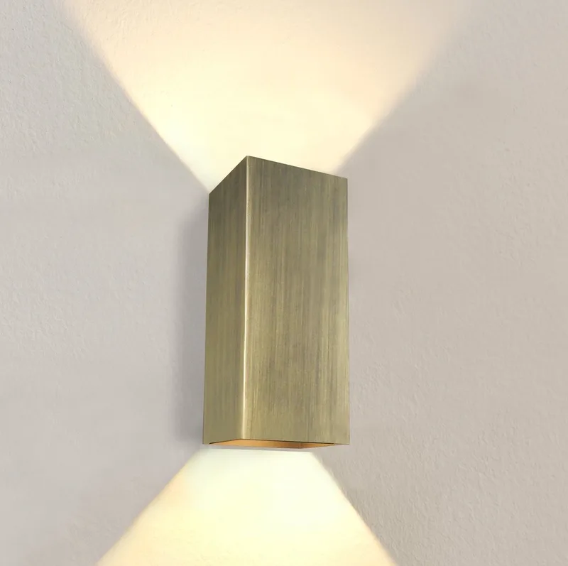 Wandlamp Dante XL 2 lichts 24 x 10 cm antiek fra Artdelight i Bronze – produktbillede
