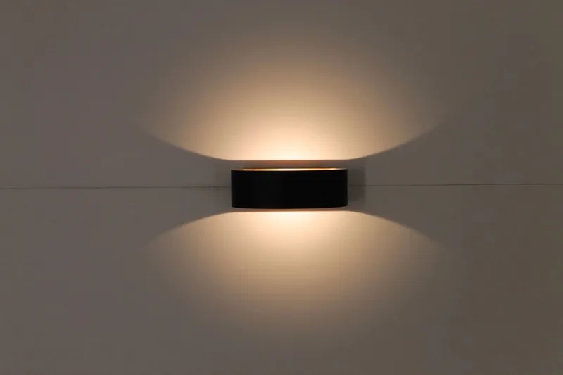 Wandlamp strak LED zwart met goud von Artdelight in Goud Zwart – Produktfoto