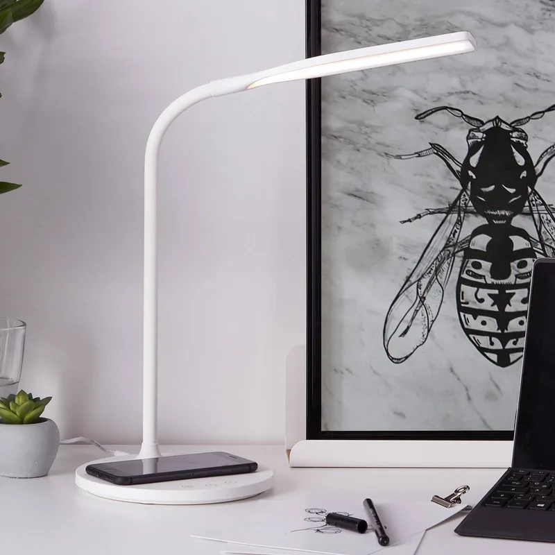 Joni LED bureaulamp, hoogte 34 cm, CCT, dimbaar de Brilliant en Blanc – photo produit