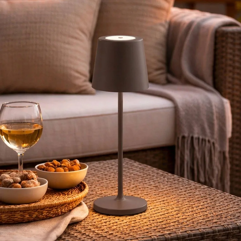 Kaami LED tafellamp op accu, hoogte 37 cm, IP44, dimbaar. de Brilliant en Marron – photo produit