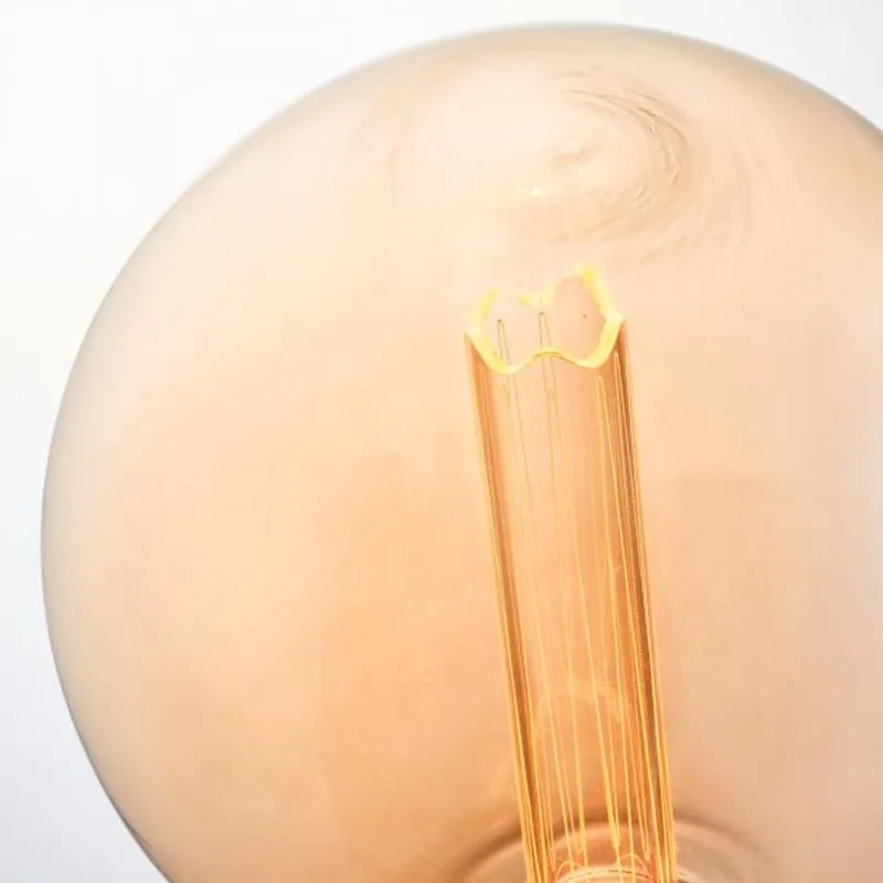 SCHITTERENDE lamp | LED globelamp G200 XL filament E27 2,8W 120lm 1800K amber de Brilliant – photo produit