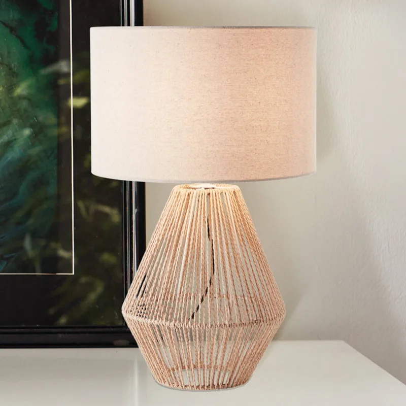 Laraine bordlampe med stofskærm fra Brilliant i Natur, Beige – produktbillede