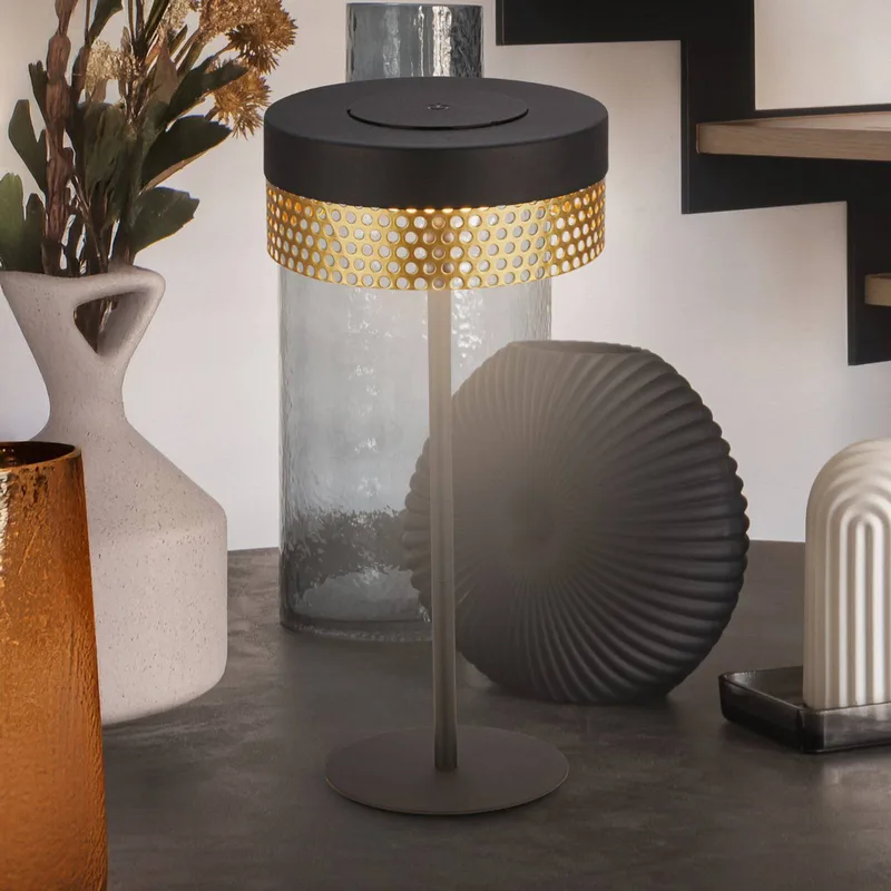 Accu-tafellamp Booha, zwart, metaal, IP44, dimbaar von Briloner in Schwarz, Gold – Produktfoto