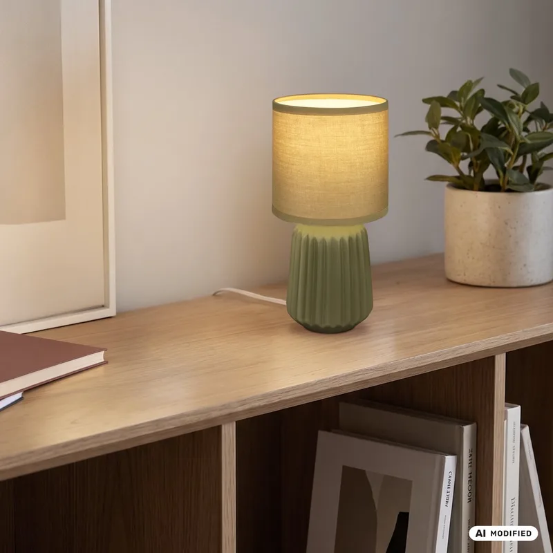 Dora - Tafellamp slaapkamer - met stoffen kap & keramiek voet - bedlamp - tafellampje - Ø13cm x 27 cm fra Briloner i Grøn – produktbillede