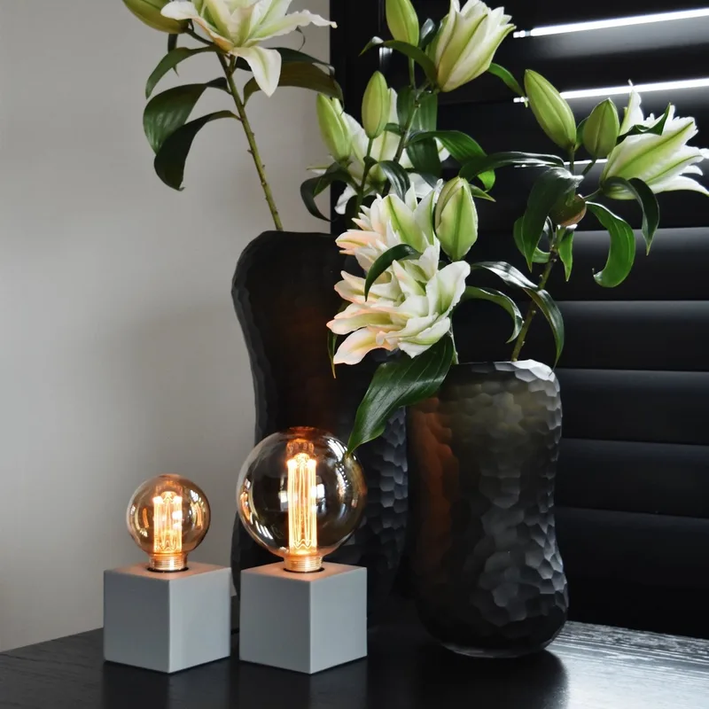 Crown Series LED Lamp - E27 - G125 Lichtbron Goud - 3.5W - Dimbaar fra Calex – produktbillede