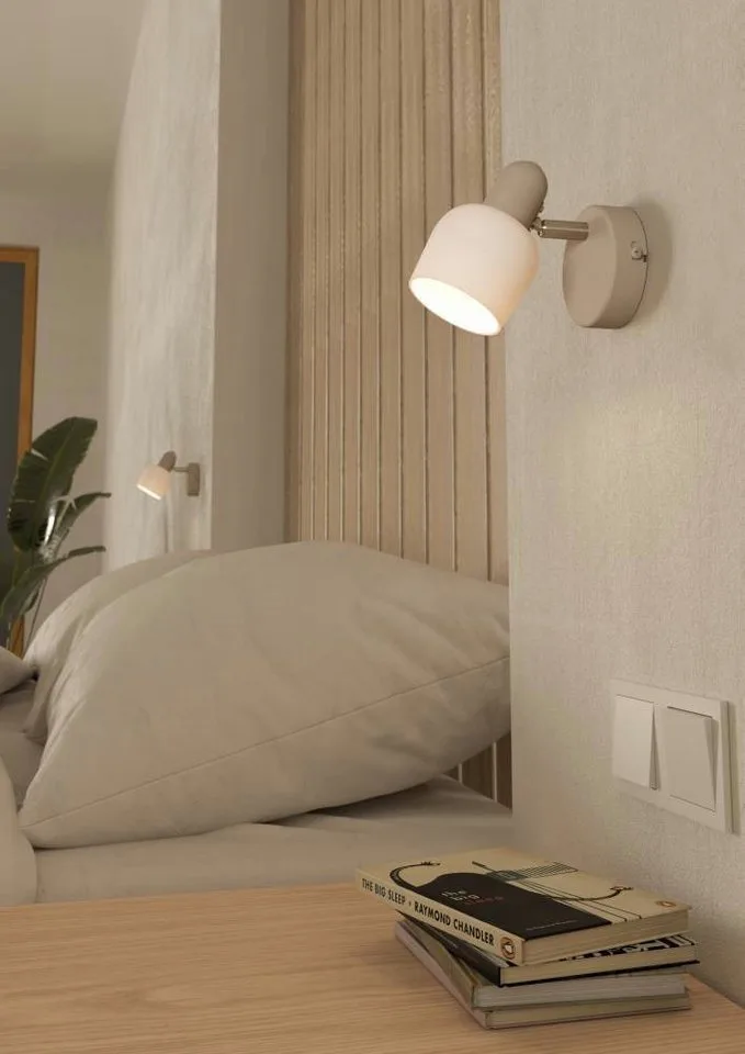 Deckenspot CORATO Wandstrahler, Stahl und Glas, E14, Schlafzimmerlampe, Lampe, ohne Leuchtmittel, Spot, L8,5 x B12,5 x H15 cm, sandfarben, nickel-matt von EGLO in Beige – Produktfoto