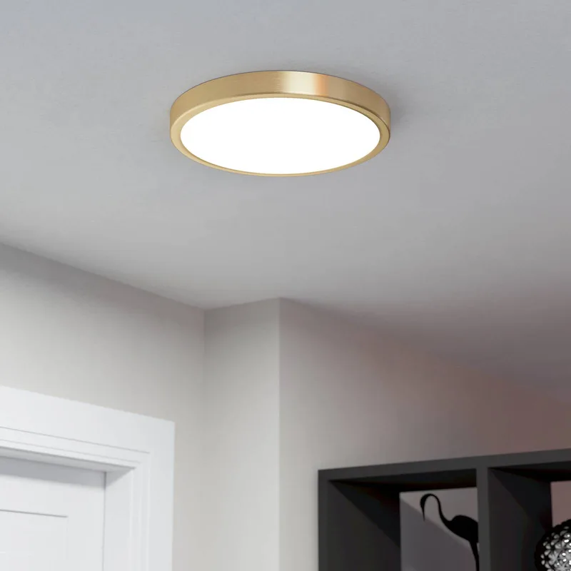 LED-panel til overflademontering Fueva 5 IP20 830 messing Ø28,5 cm fra EGLO i Geborsteld messing, Wit gesatineerd – produktbillede