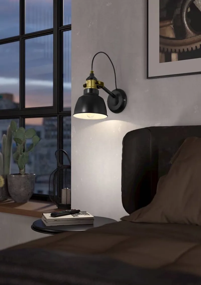 Thornford - wandlamp - 1-lichts - E27 - zwart/bronskleurig by EGLO in Black, Bronskleur – product photo