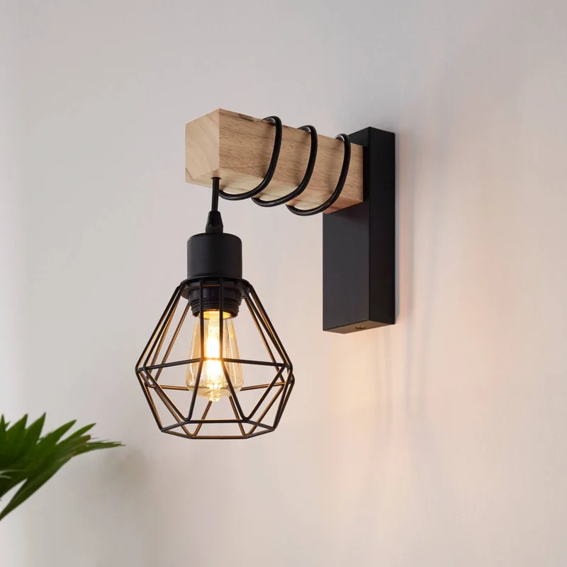 Townshend wandlamp, breedte 14 cm, zwart/eiken von EGLO in Schwarz, Eik – Produktfoto