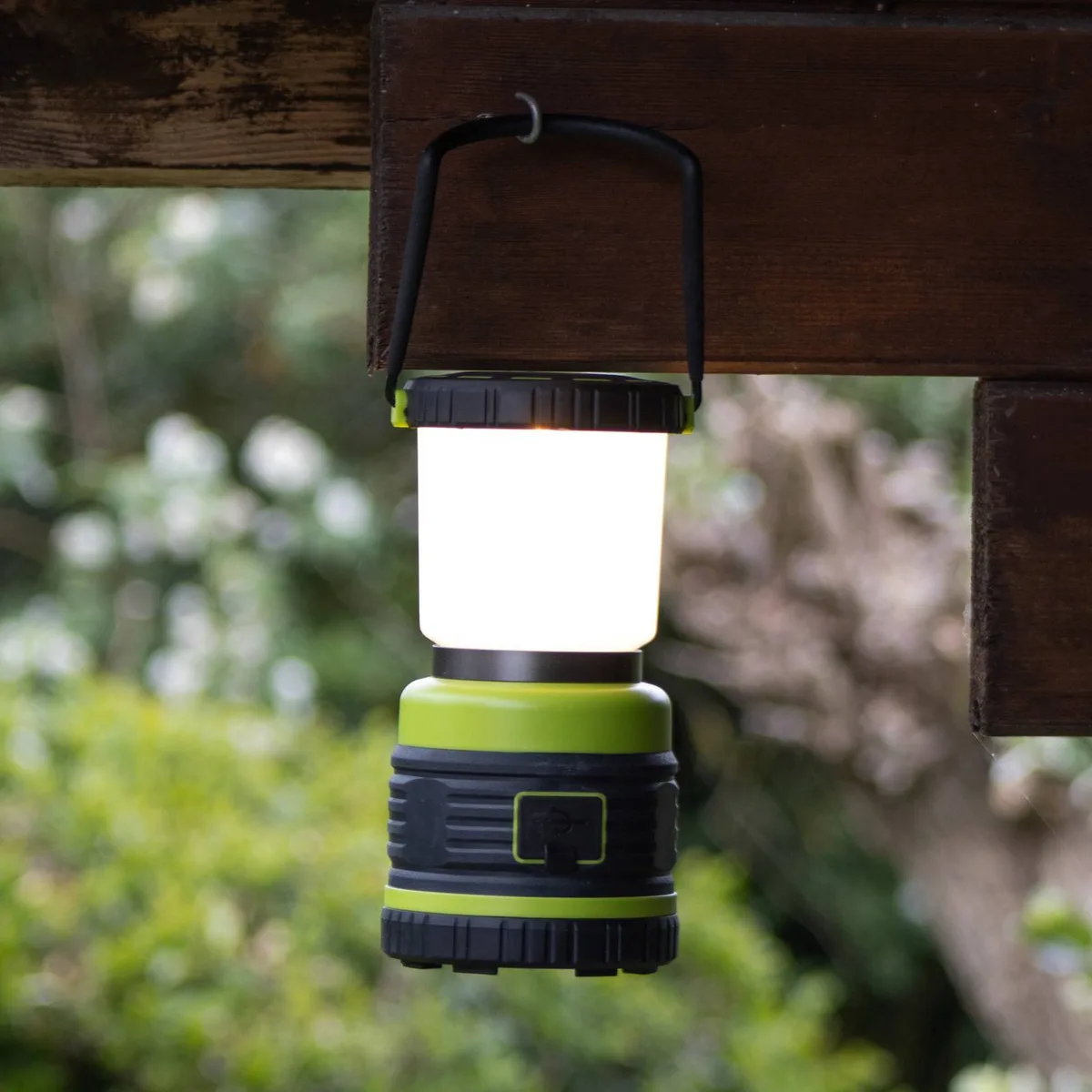 LED-akkudrevet udendørslampe 850944 sort/grøn Højde 19 cm Plast fra FH Lighting i Sort, Grøn – produktbillede