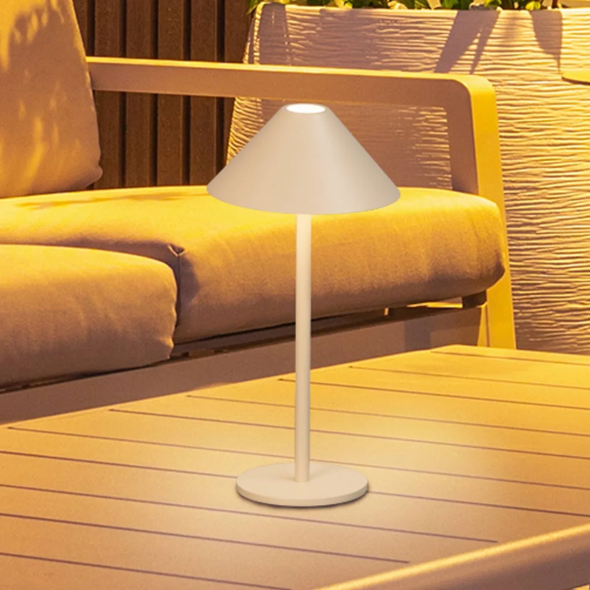 LED tafellamp Prato, hoogte 25 cm Metaal, IP54 fra FH Lighting i Zandkleurig – produktbillede