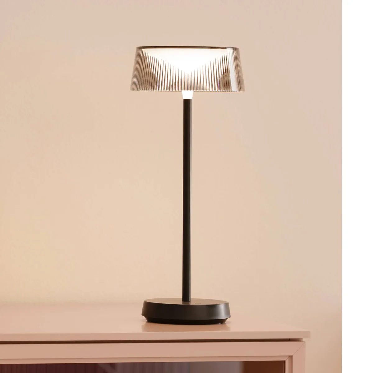 Schöner Wohnen LED-tafellamp Torre, IP44, dimbaar de FH Lighting en Noir – photo produit