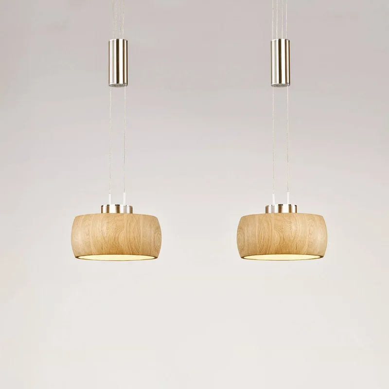 LED hanglamp Shine-Wood, eikenhout/nikkel, 65 cm, 2-lamps. från Fischer & Honsel i Eiken naturel geolied, Mat nikkel, Krom – produktbild