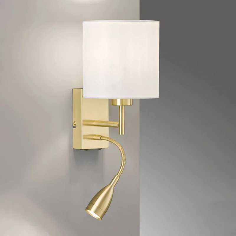 Wandlamp Dreamer LED wandlamp messing/chintz wit de Fischer & Honsel en Blanc, Mat messing – photo produit