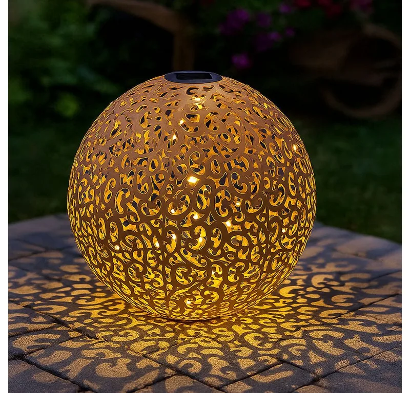 Gartenleuchte, LED-Leuchtmittel fest verbaut, Warmweiß, LED Solar Außen Lampe Kugel Steck Strahler rost Garten Weg Beet fra Globo i Brun – produktbillede