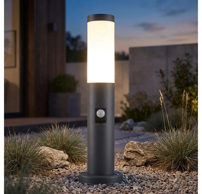 LED Außen-Stehlampe, Leuchtmittel inklusive, Warmweiß, LED Außen Stehleuchte Gartenlampe Sockelleuchte mit Bewegungsmelder by Globo – product photo