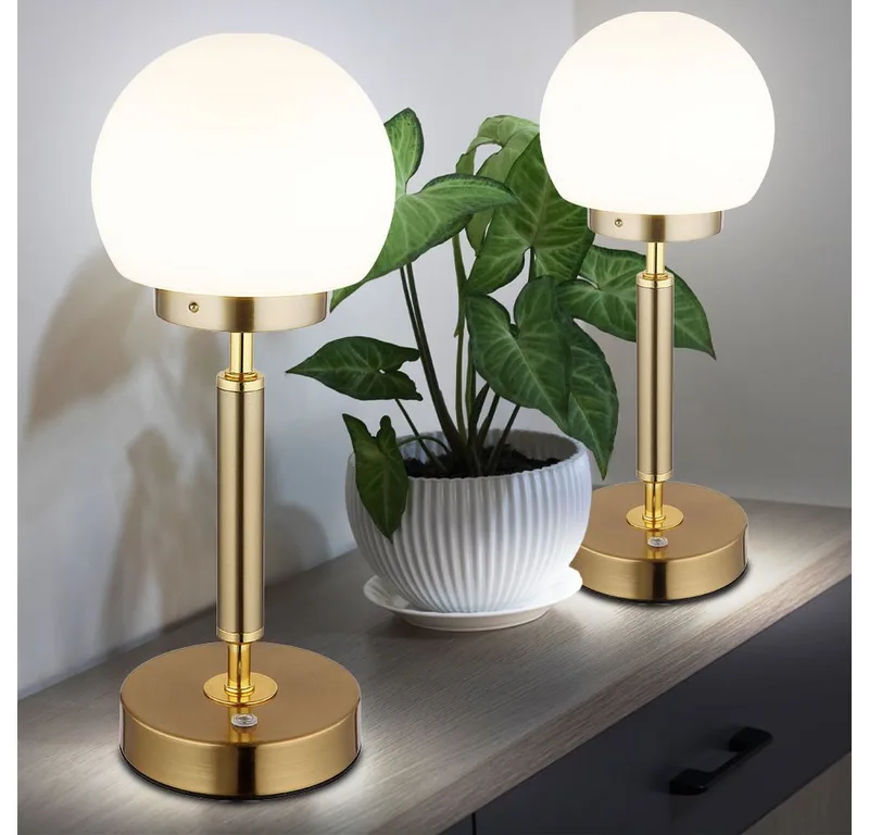 LED Tischleuchte, LED-Leuchtmittel fest verbaut, Neutralweiß, Warmweiß, Tageslichtweiß, LED Tischleuchte Nachttischlampe Touchdimmer Glas messing CCT 2er Set van Globo – productfoto