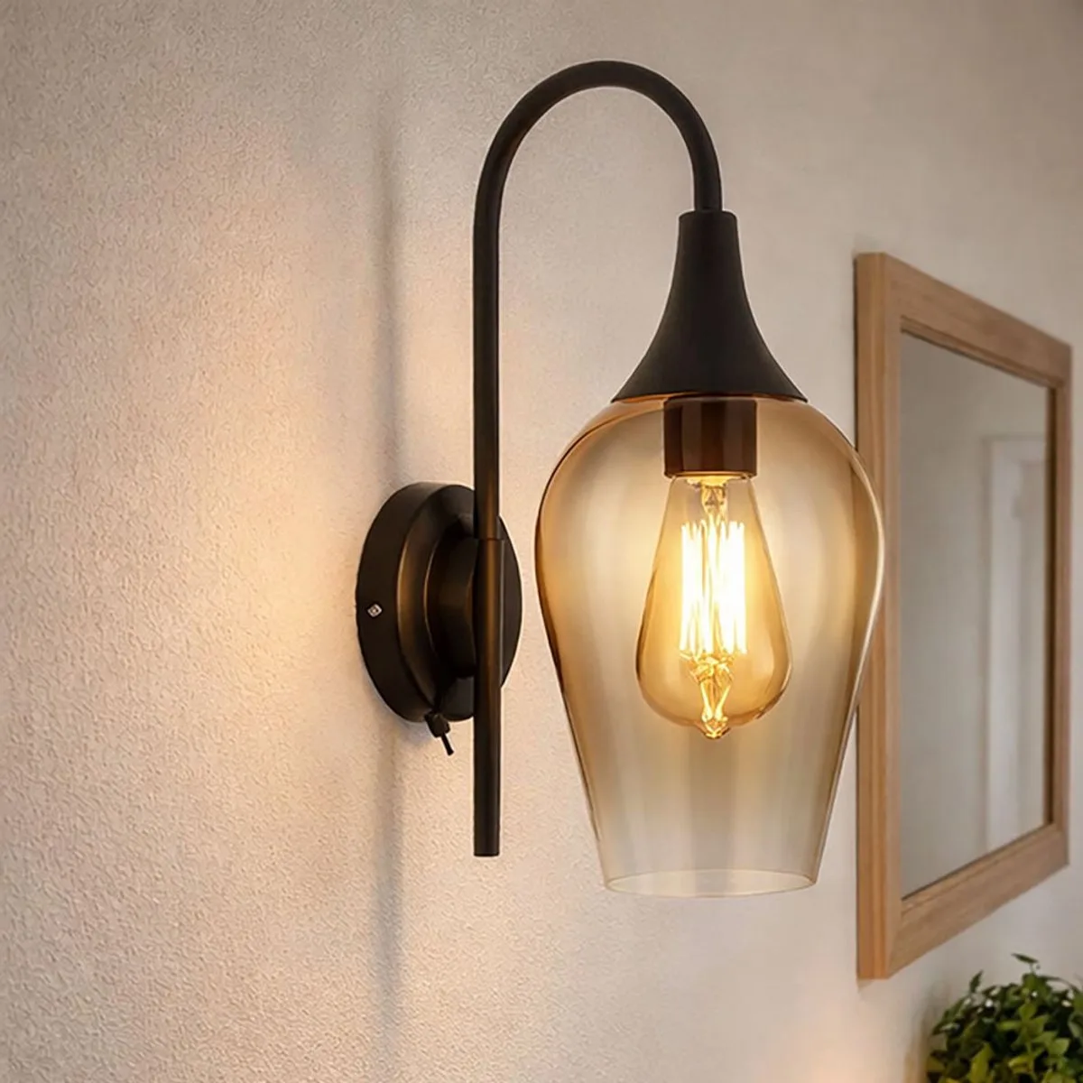 LED wandlamp glas goudkleurig woonkamerlamp retro metaal, 7W 720lm warm wit, LxBxH 23,5x15x36 cm fra Globo i Sort – produktbillede