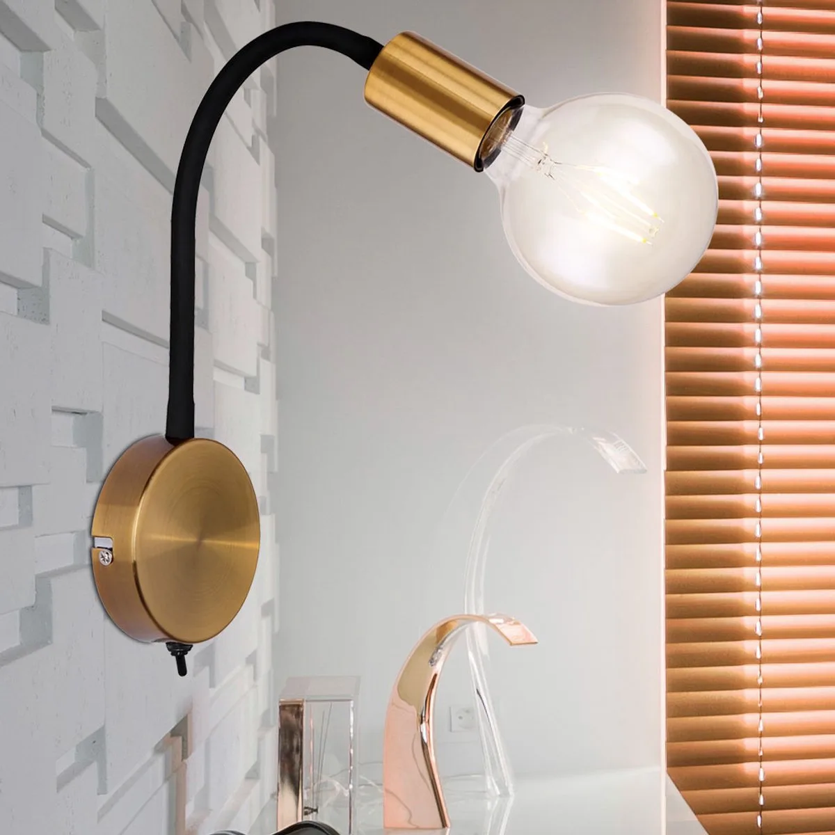 Vintage wandlamp goud Eddison lamp verplaatsbare spot de Globo en Noir – photo produit