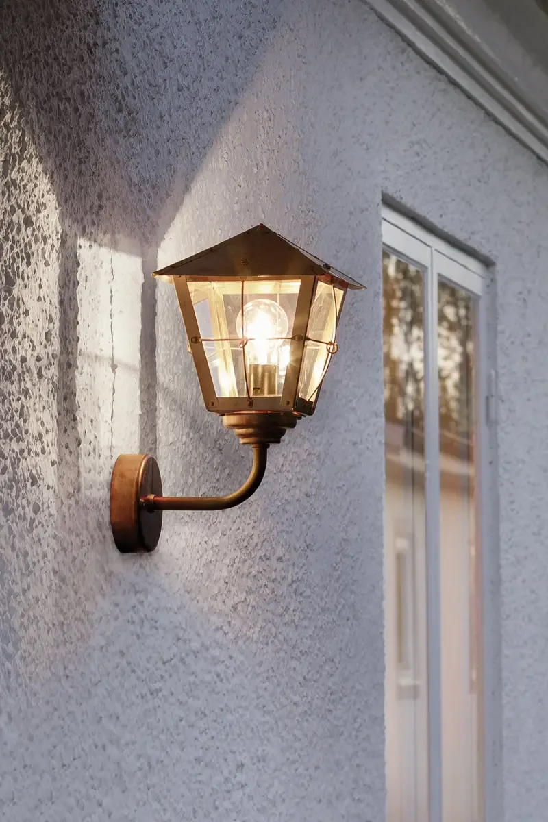Fenix 438-900 Außenwandleuchte Energiesparlampe, LED E27 60 W Kupfer von Konstsmide in Kupfer – Produktfoto