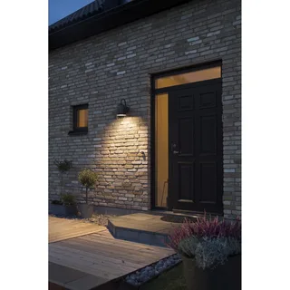 Buitenwandlamp | klassiek stoer | zwart | neerwaarts licht | IP44 | voor tuin balkon en gevel van Konstsmide – productfoto 2 van 3