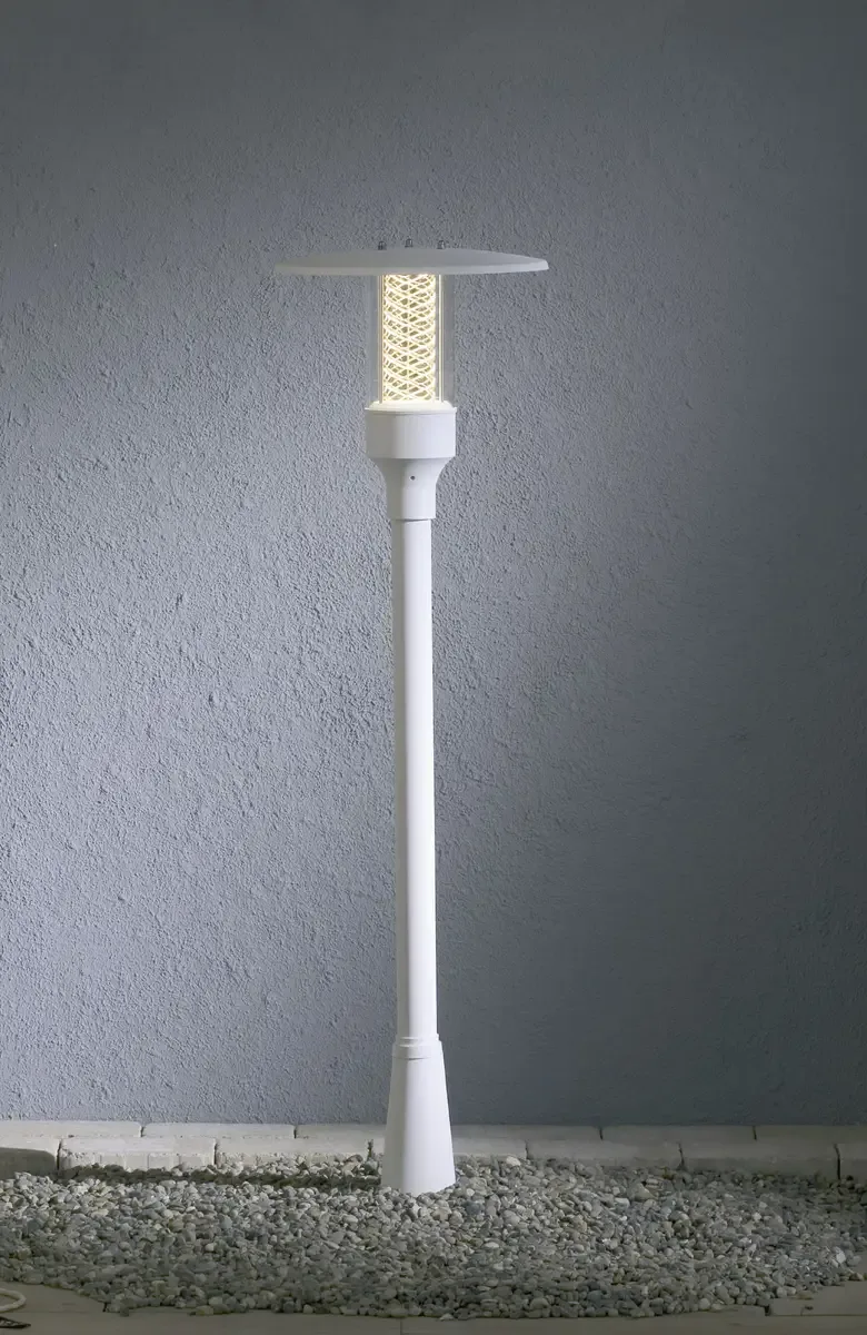 Lampadaire extérieur Konstsmide Nova 50 W 118 cm från Konstsmide i Vit – produktbild