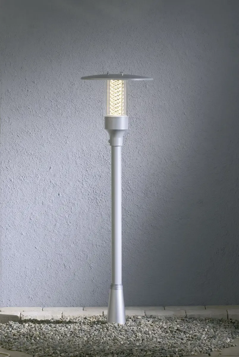 Lampadaire extérieur Konstsmide Nova 50 W 118 cm de Konstsmide en Argent – photo produit