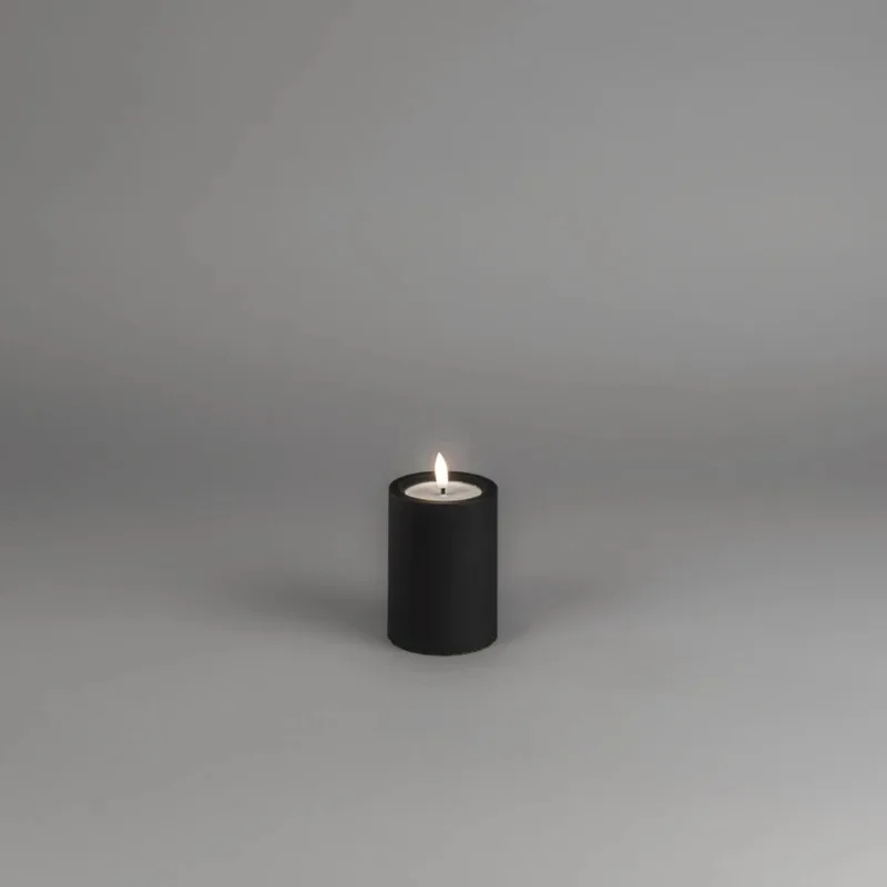 LED Kunststoffkerze sw Außen 1871-700 6h Timer D7 H10cm excl.2xAA IP44 von Konstsmide – Produktfoto