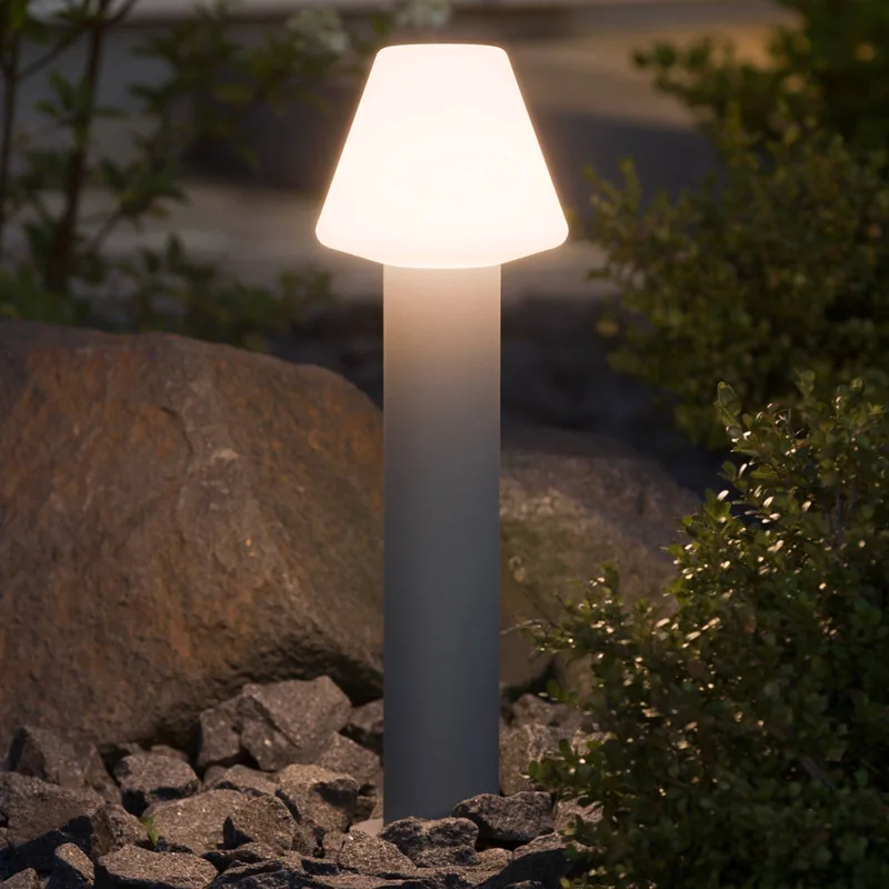 Lampadaire extérieur Konstsmide Barletta 18 W verre acrylique mat, gris 60 cm de Konstsmide en Gris, Blanc – photo produit