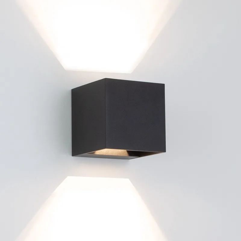 Reach Up&Down Muurlamp kubus met LED von KS Verlichting in Schwarz – Produktfoto