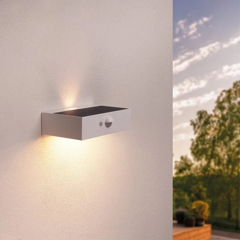 Solar LED Wandlamp - 3W - 3000K - IP65 - 220L von Ledvion in Weiß – Produktfoto