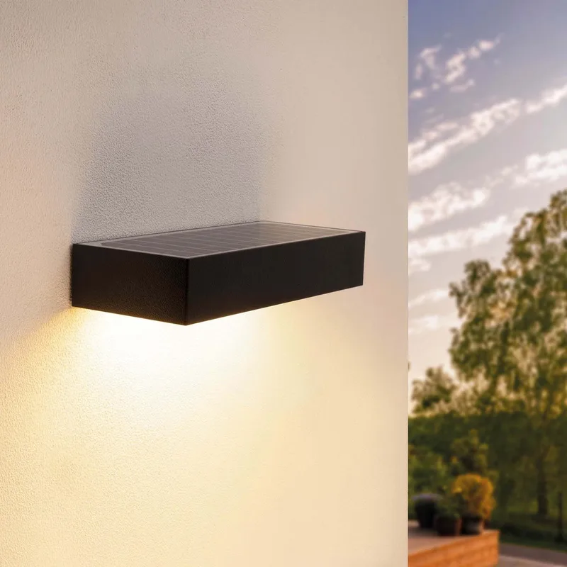 Solar LED Wandlamp - 6W - 3000K - IP65 - 220L de Ledvion en Noir – photo produit