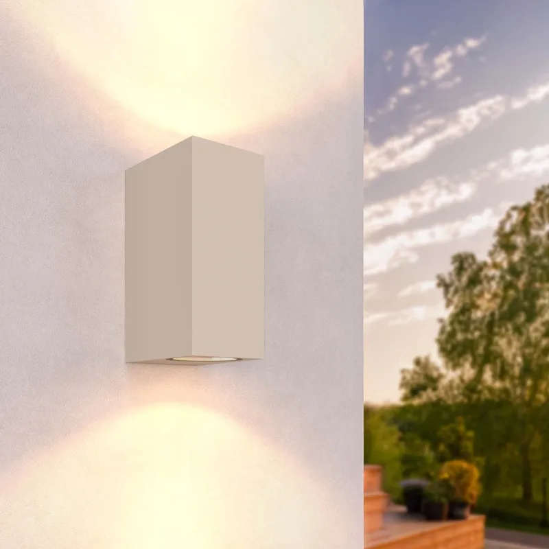 Wandlamp Buiten Cube, GU10 Fitting van Ledvion in Beige – productfoto