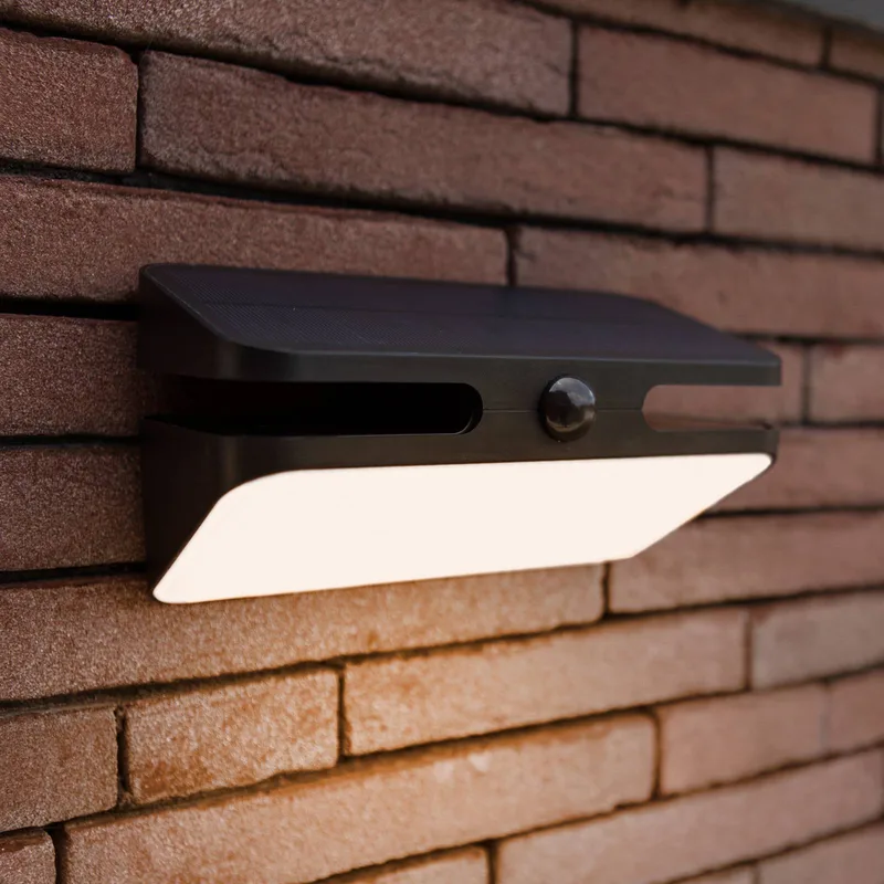 LED buiten wandlamp AERO, 21 cm, sensor, IP54 från Lutec i Svart – produktbild