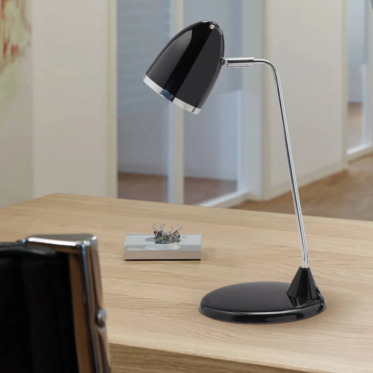 Starlet bureaulamp, 41 cm, metaal E27 från Maul i Svart – produktbild