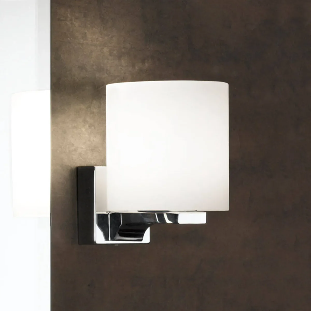 Badkamer wandlamp Miriam met IP44 de Orion en Opaal mat, Chrome – photo produit