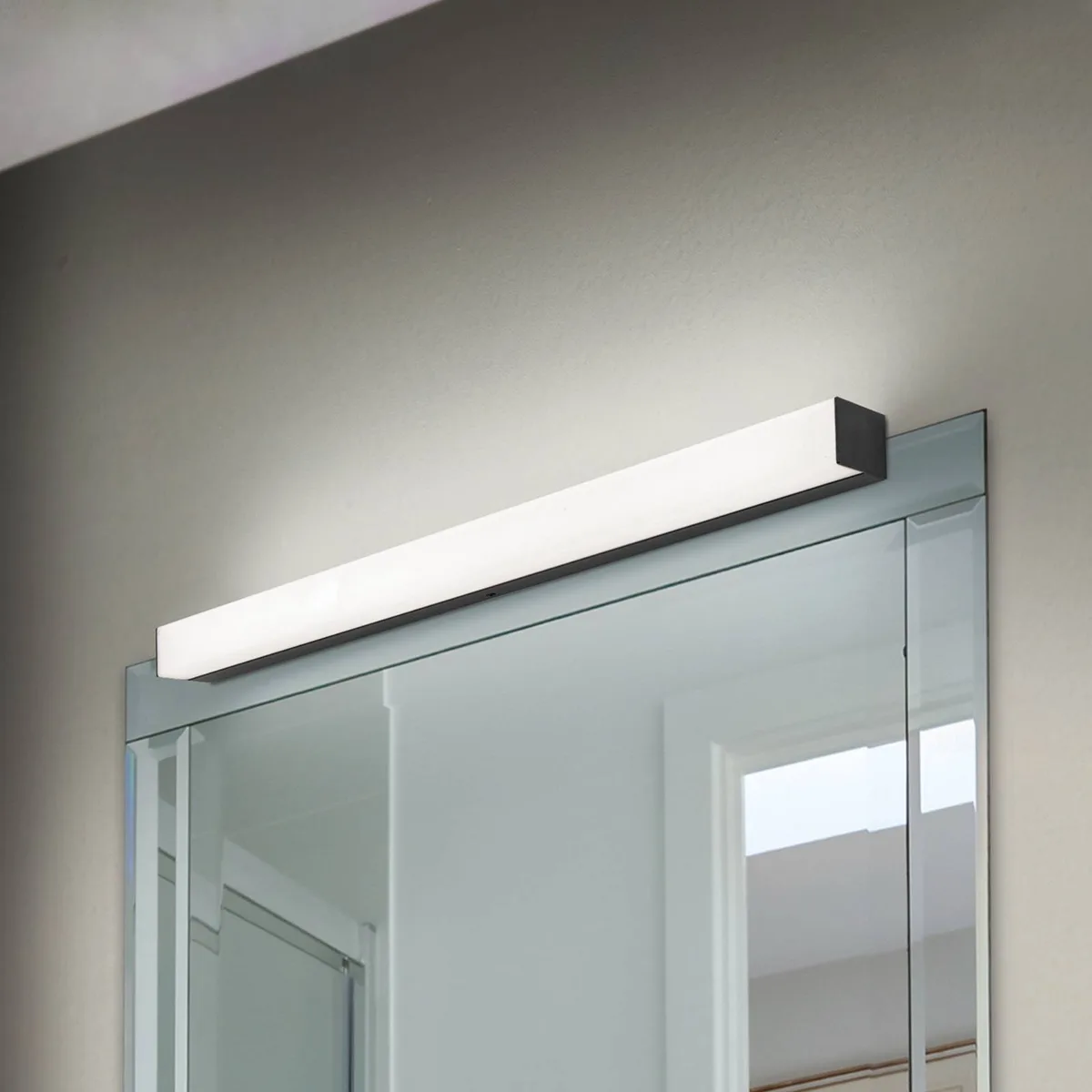 Horizon LED spiegellamp, breedte 60 cm, zwart, IP44 by Orion in Black, Opaal mat – product photo