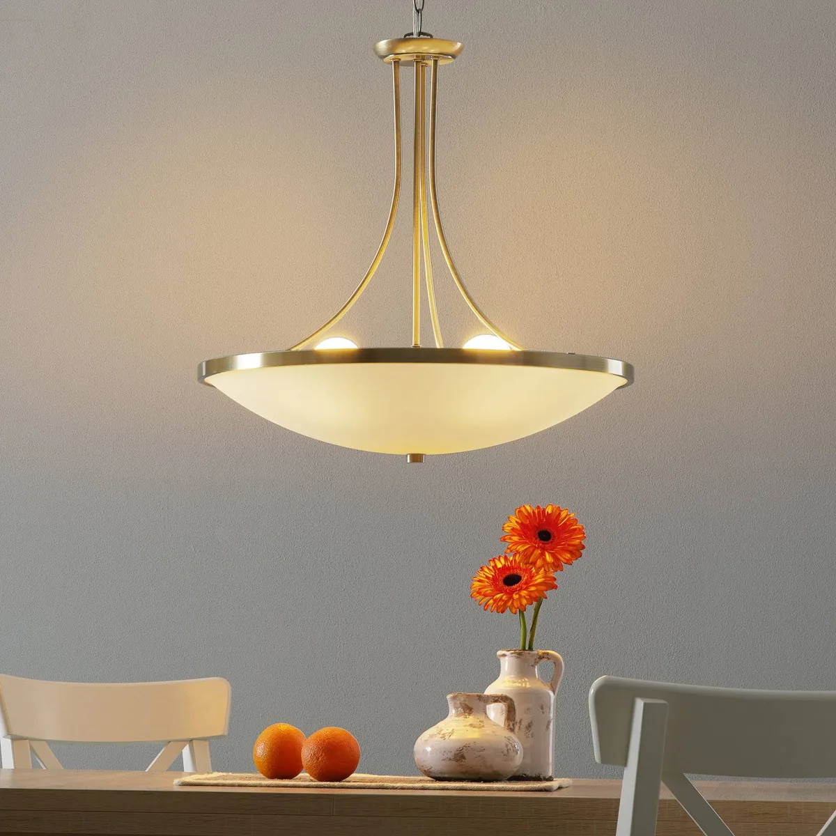 Indrukwekkende hanglamp TALYA, 56,5 cm de Orion en Oud-messing, Blanc – photo produit