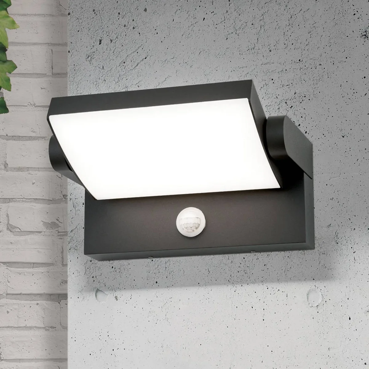 LED buiten wandlamp Ginger, sensor, IP54 de Orion en Anthracite – photo produit