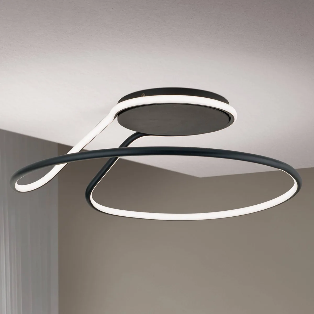 LED plafondlamp Claire, dimbaar de Orion en Noir – photo produit
