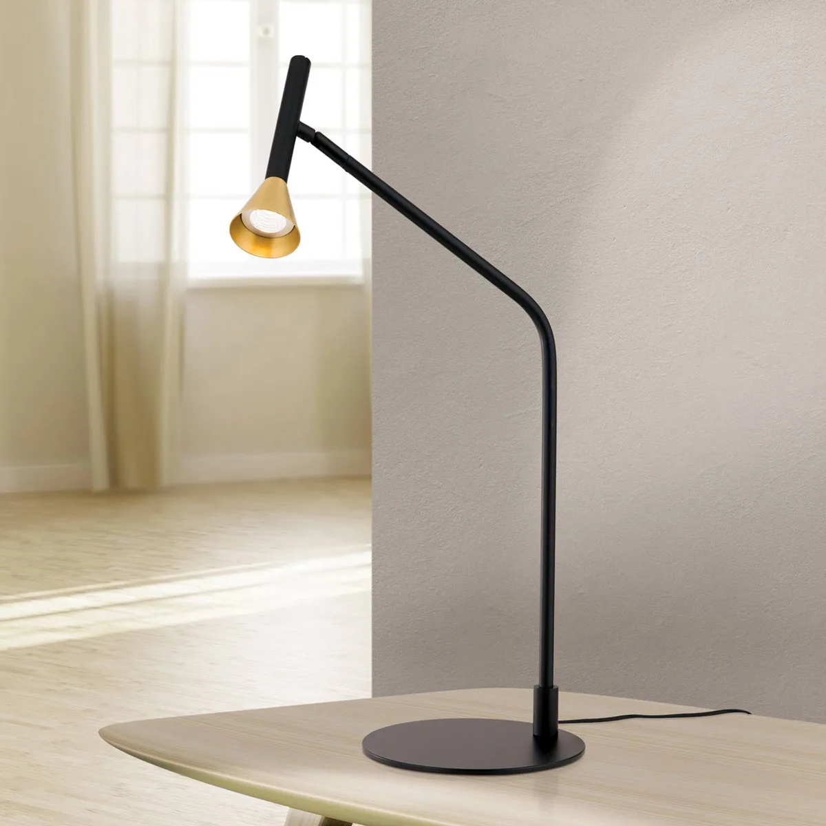 LED tafellamp Odeon, zwart, draaibaar de Orion en Noir, Laiton – photo produit