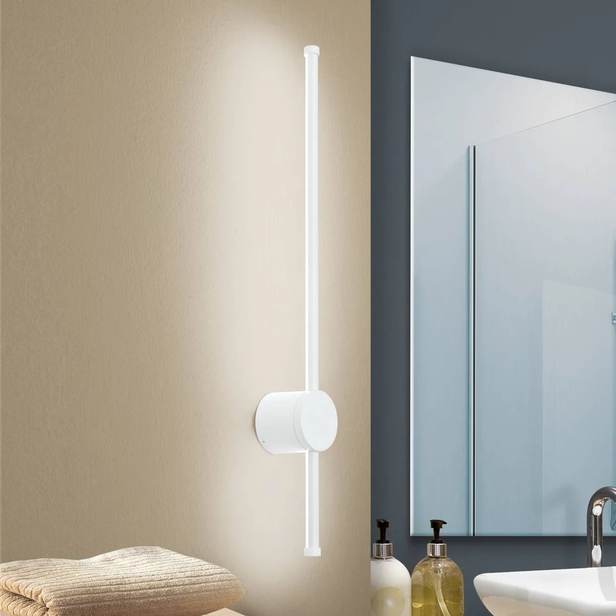 LED wandlamp Ferdinand, IP54 från Orion i Vit – produktbild