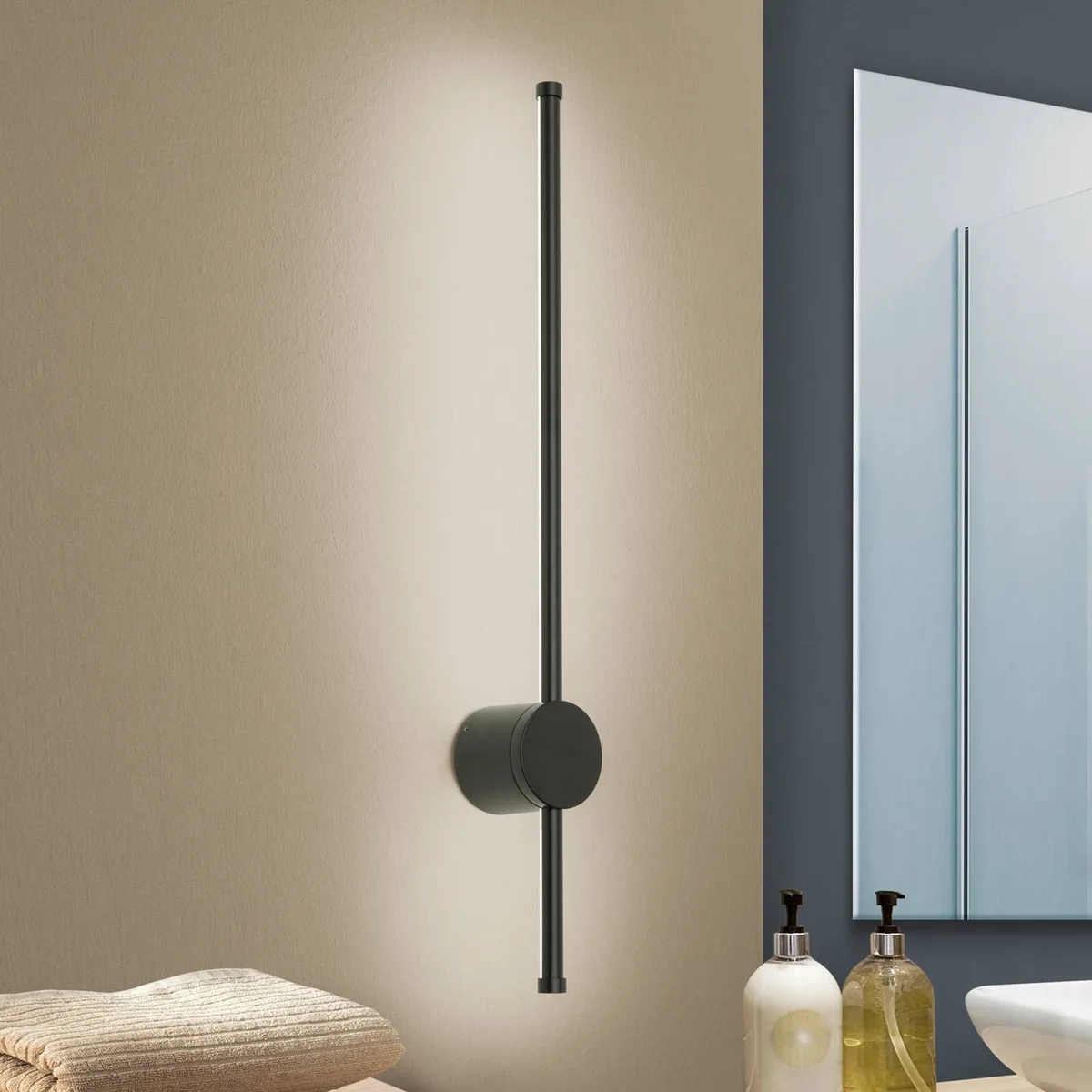 LED wandlamp Ferdinand, IP54 de Orion en Noir – photo produit