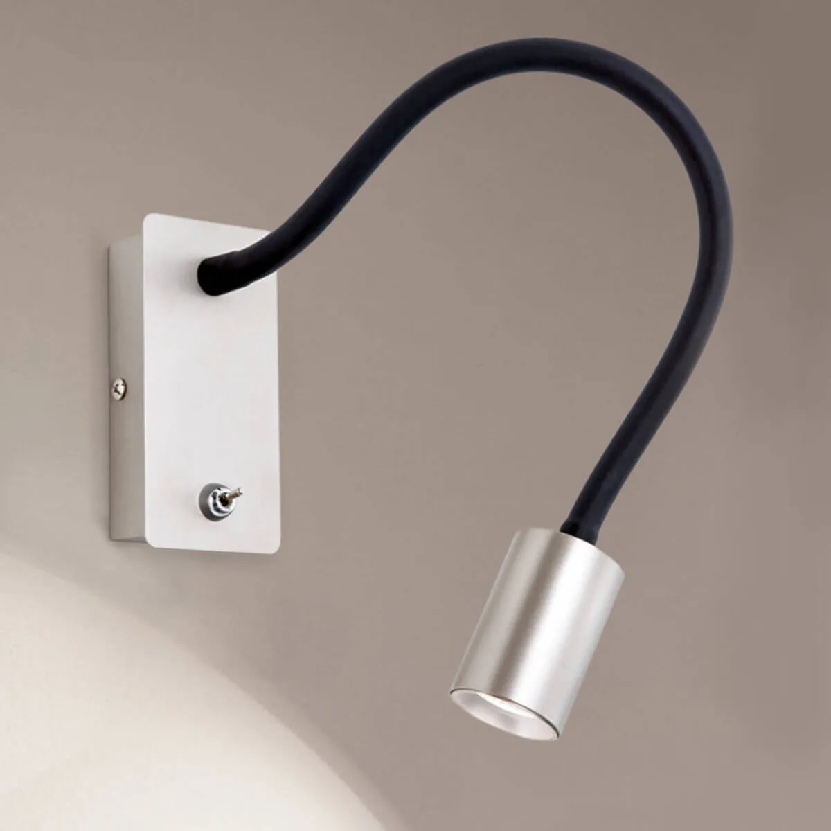 LED wandlamp Kurt nikkel-mat met flexibele arm von Orion in Gesatineerd nikkel, Schwarz – Produktfoto