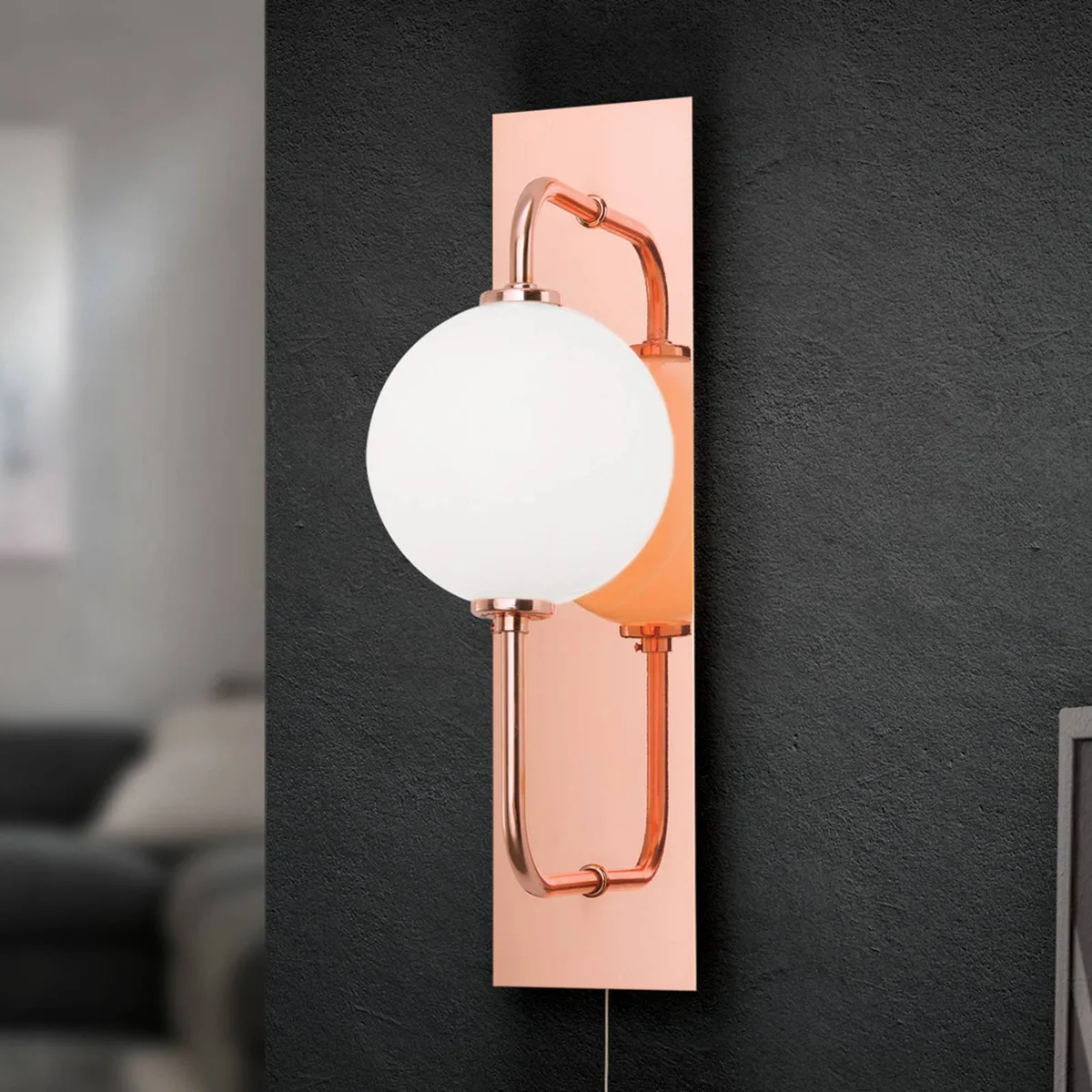 Pipes LED-væglampe med glaskugle, kobber fra Orion i Kobber, Hvid – produktbillede