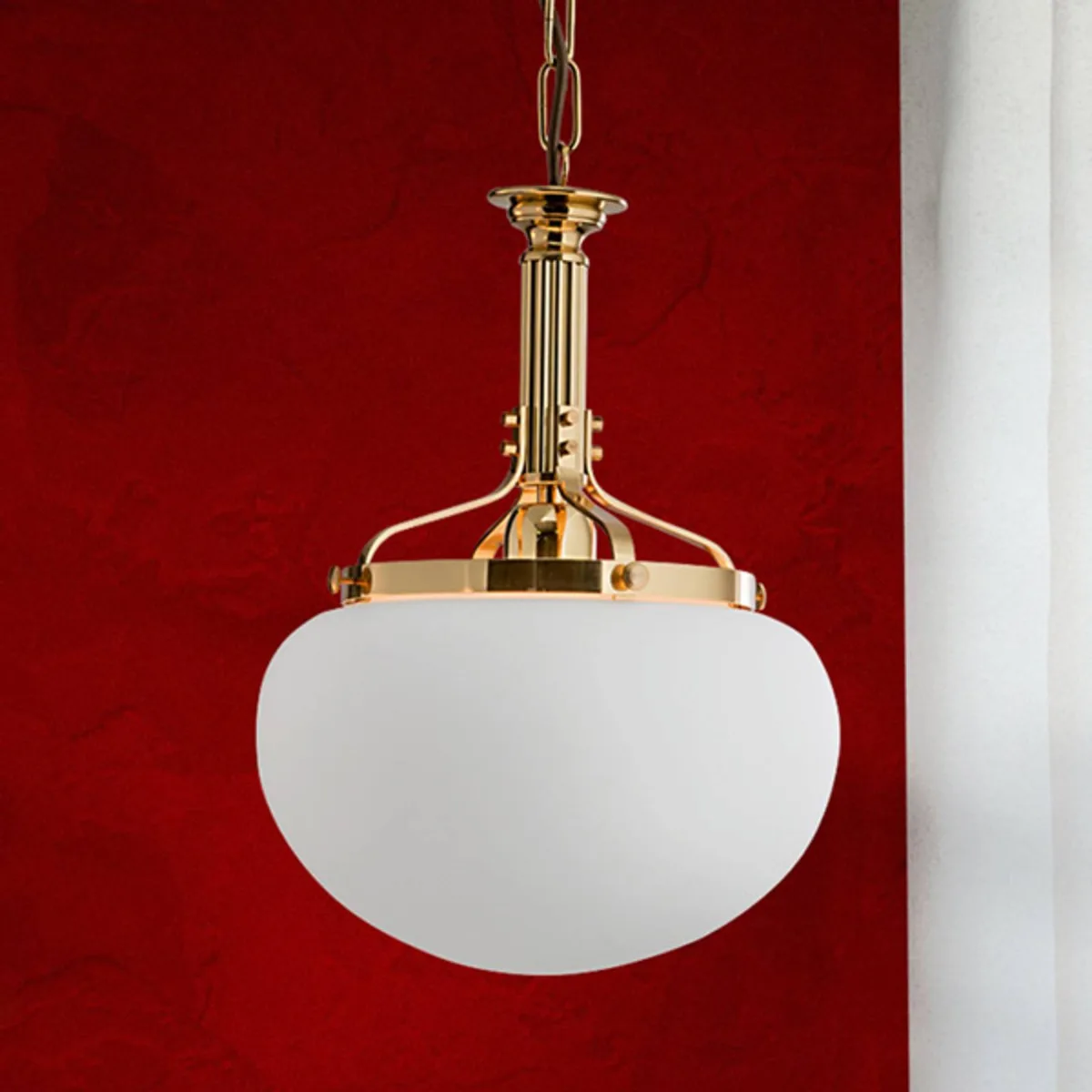 ORION 1-lichts hanglamp DELIA, in messing kleuren de Orion en Laiton, Opaalwit – photo produit
