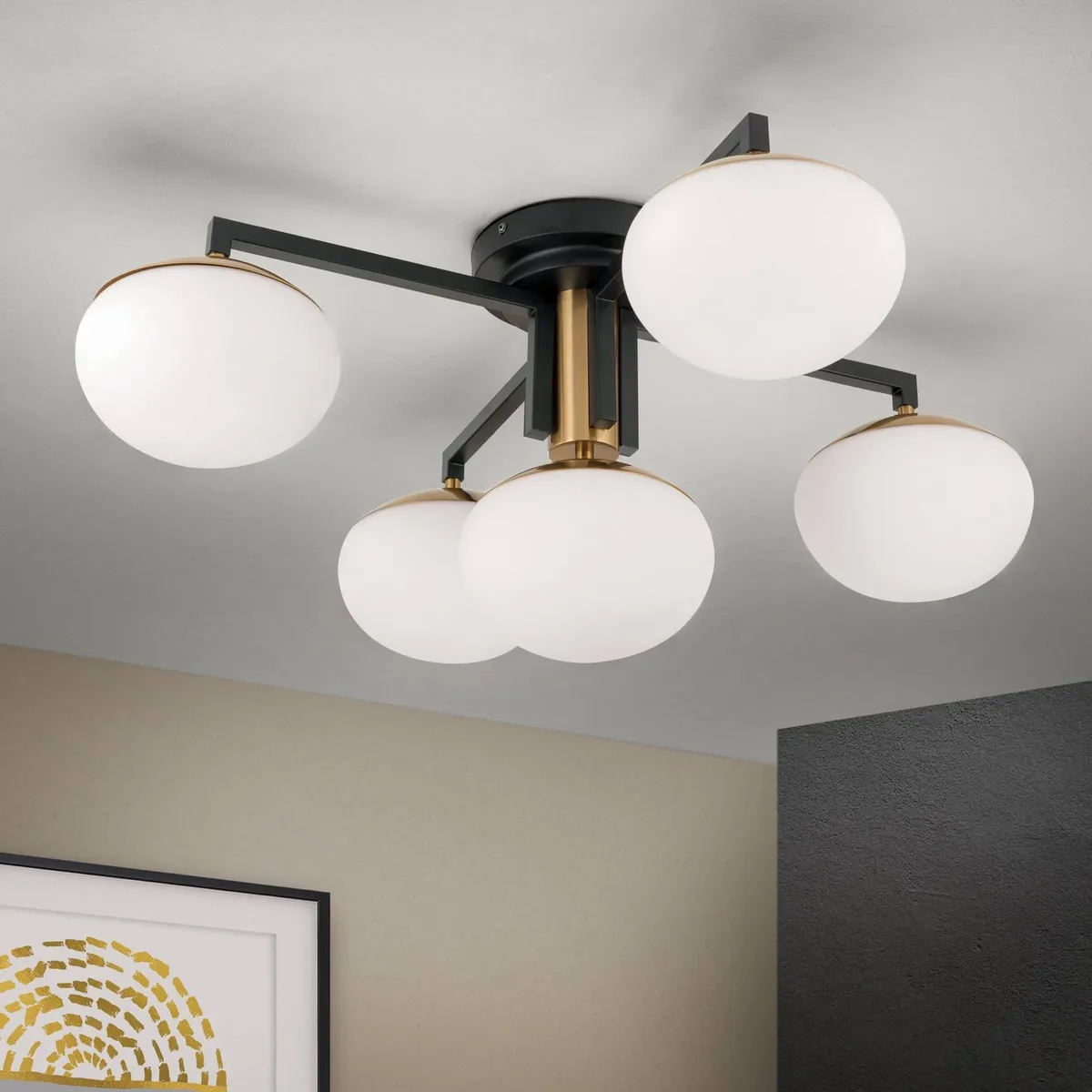 Plafondlamp Josephine, 5-lamps van Orion in Messing, Zwart, Opaal mat – productfoto