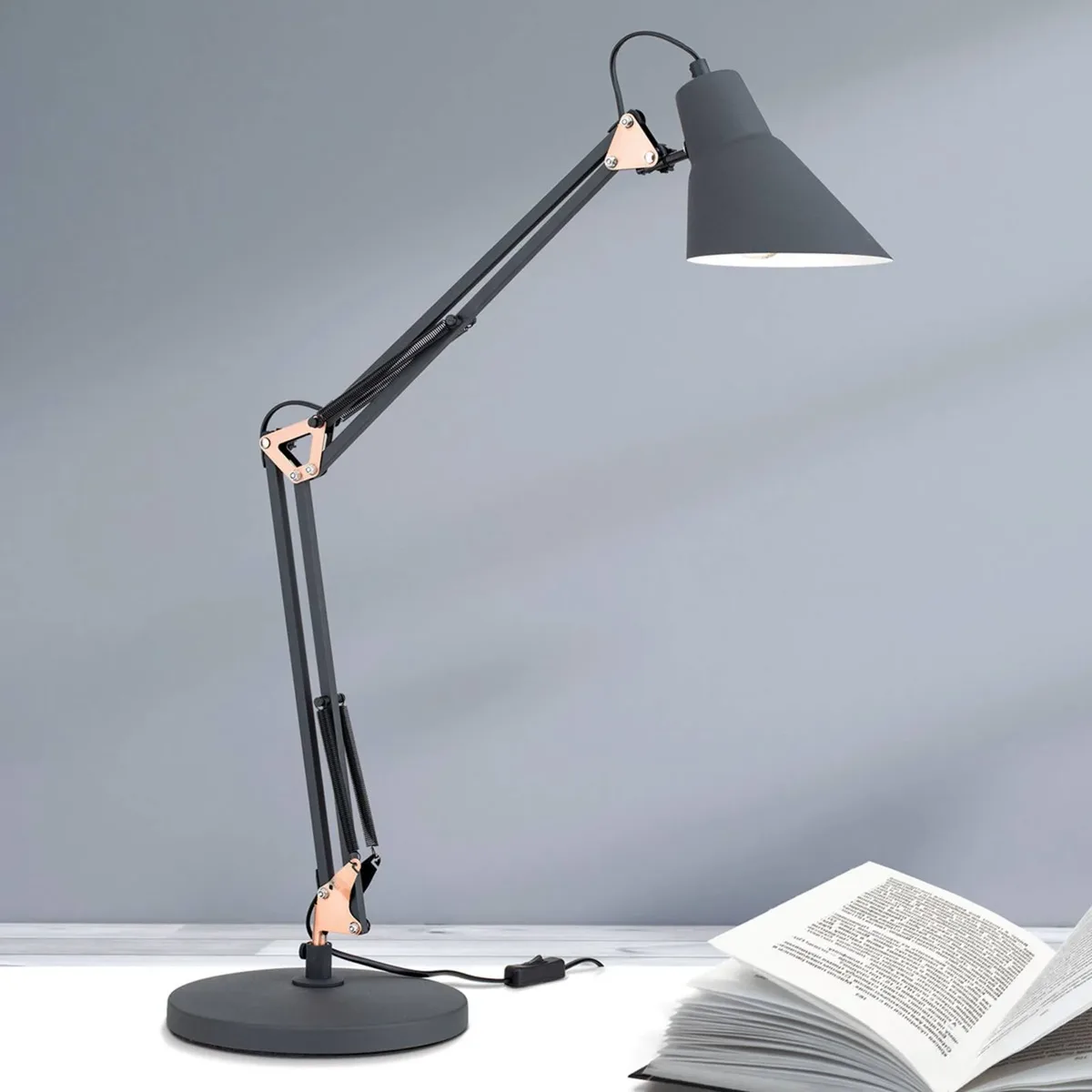 Tafellamp Bachelor, drievoudig instelbaar by Orion in Mat zwart, Copper – product photo