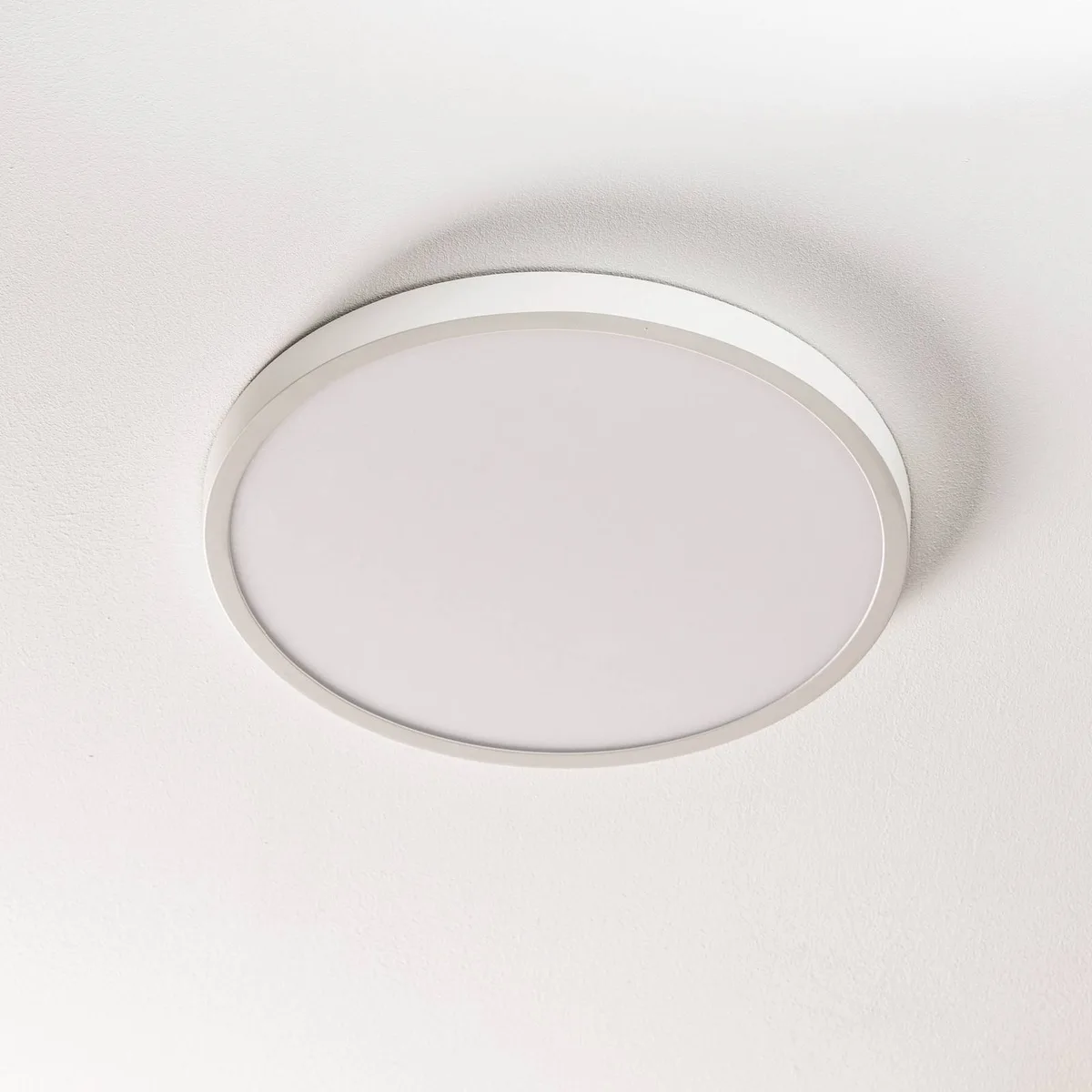 Ultra platte LED plafondlamp Lero 40 cm von Orion in Weiß – Produktfoto